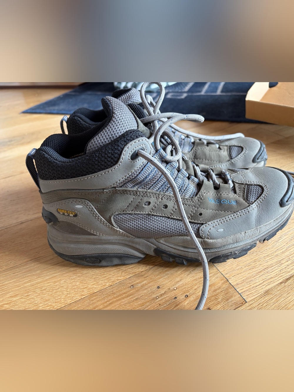 Vasque Women’s hiking boots in Gray with Lavendar detailing.